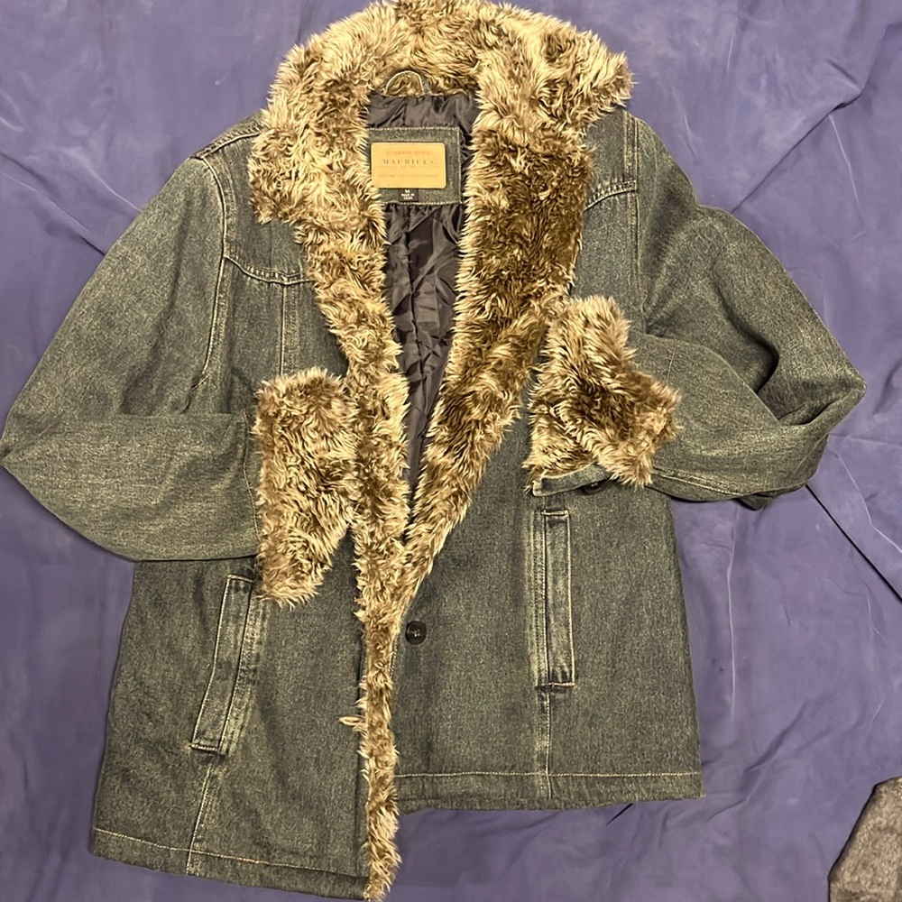 Fuzzy trimmed denim jacket